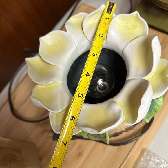 Home interiors Retired fragrance warmer magnolia shaped - Picture 10 of 12